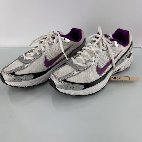 Nike Dart 8 Women's Athletic Running Shoes White Purple Size 9 - Picture 6 of 10